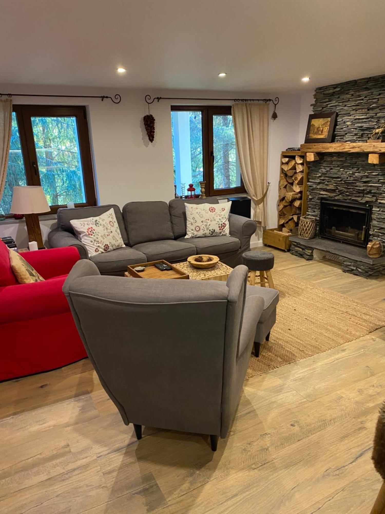 Mountain Chalet - Cabana La Muntele Baisorii Muntele Cacovei  Екстер'єр фото