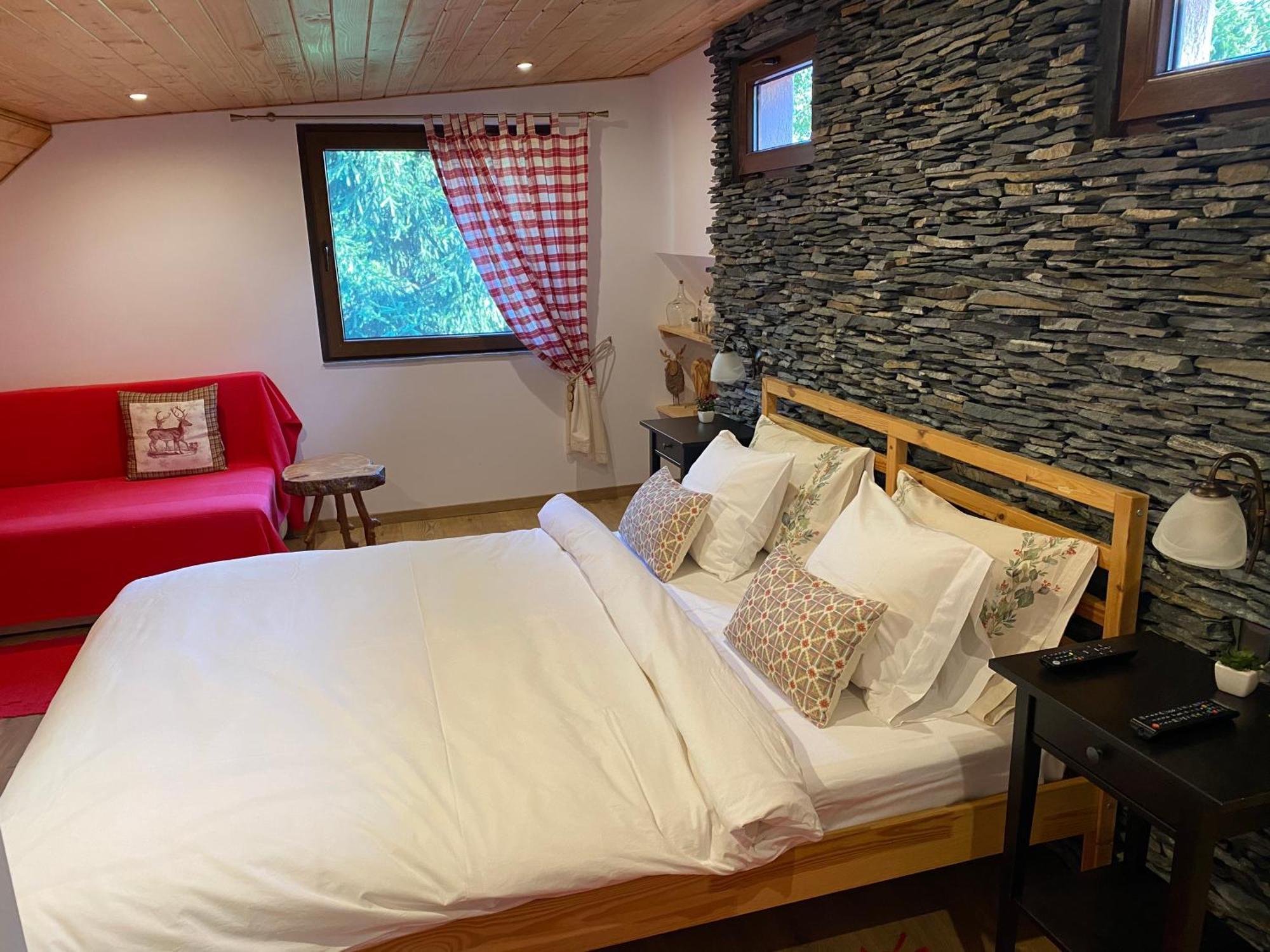 Mountain Chalet - Cabana La Muntele Baisorii Muntele Cacovei  Екстер'єр фото