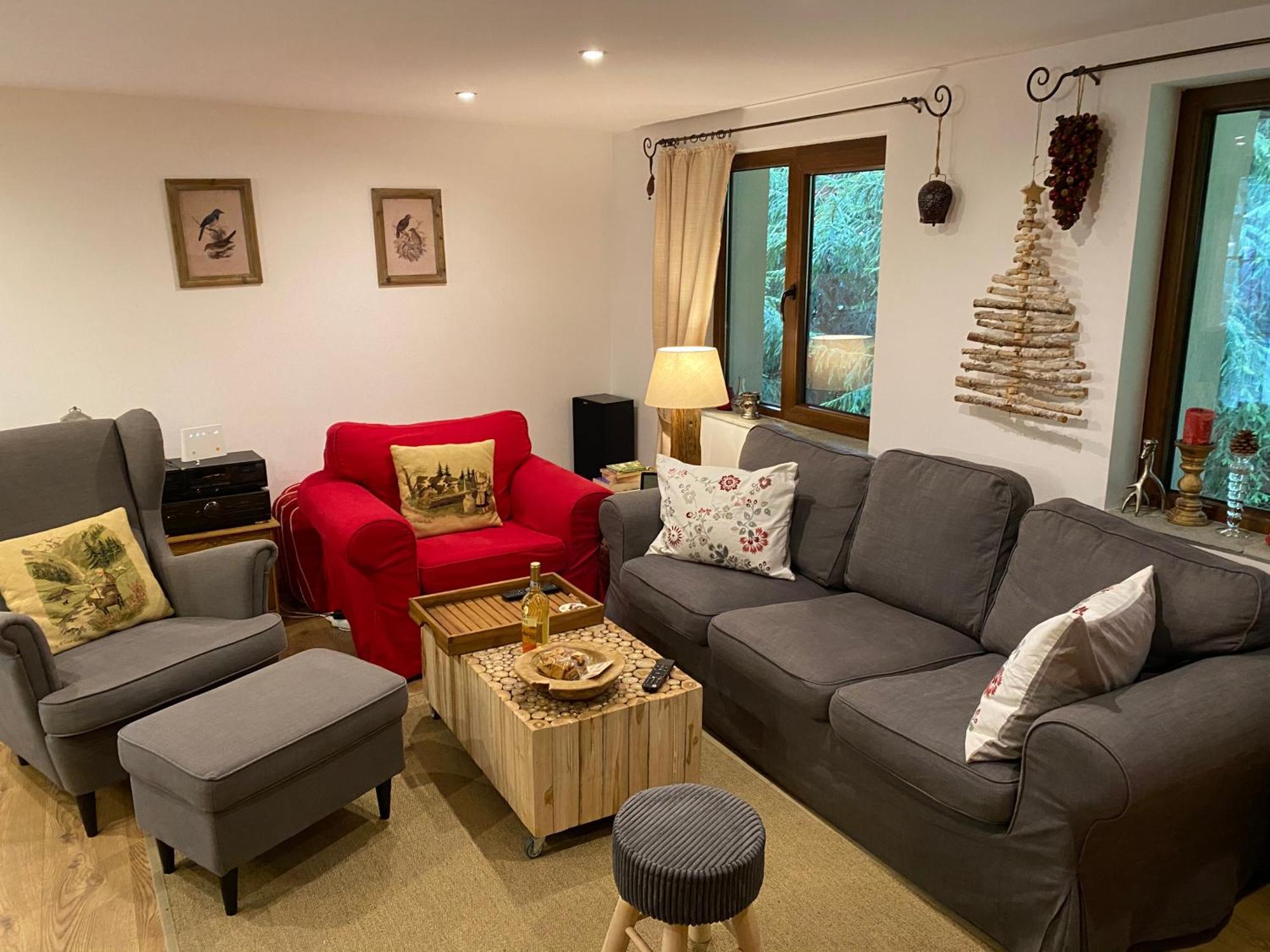 Mountain Chalet - Cabana La Muntele Baisorii Muntele Cacovei  Екстер'єр фото